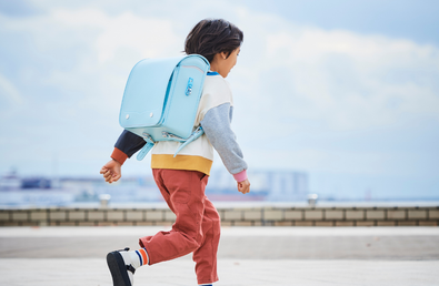 軽くて丈夫なタフコンパクト型 「スゴ軽」ランドセルが注目される理由