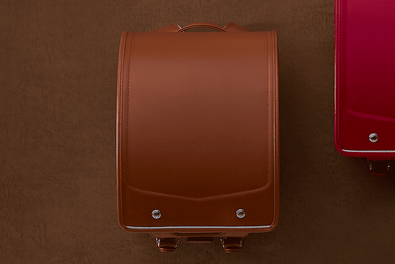 キャメルのランドセルは後悔しない？男女ともに人気のカラーについて解説！