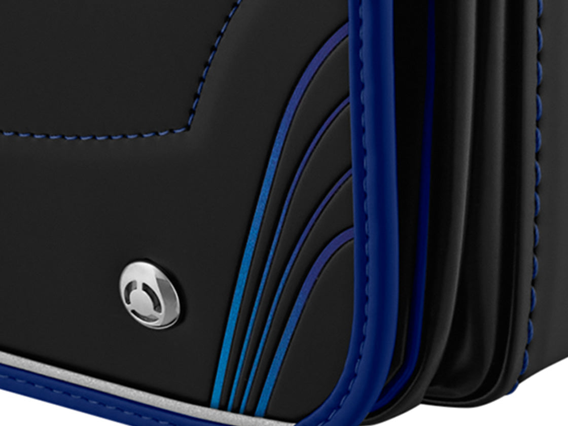 カブセにも、グラデーションの反射材を採用