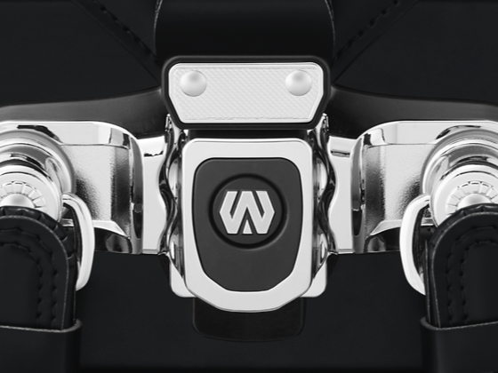 ワンタッチで開閉が可能な、マジカルロックを採用。